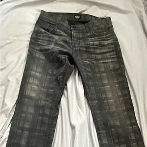 Hudson grey tartan jeans, size 32. 98% cotton. Low waist.